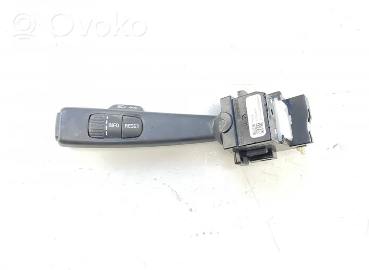 Volvo S60 Suuntavilkun vipu 31334647