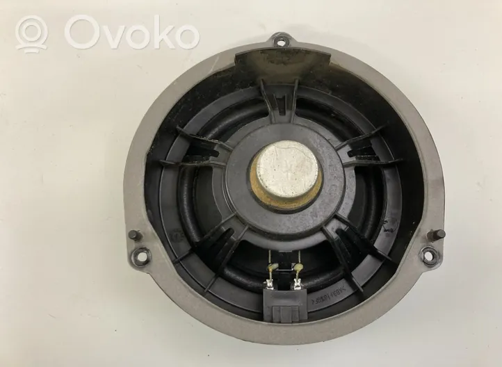 Audi Q5 SQ5 Takaoven kaiutin 8R0035411