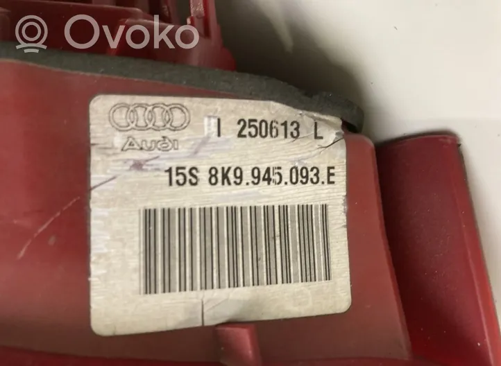 Audi A4 S4 B8 8K Lampy tylnej klapy bagażnika 8K9945093E