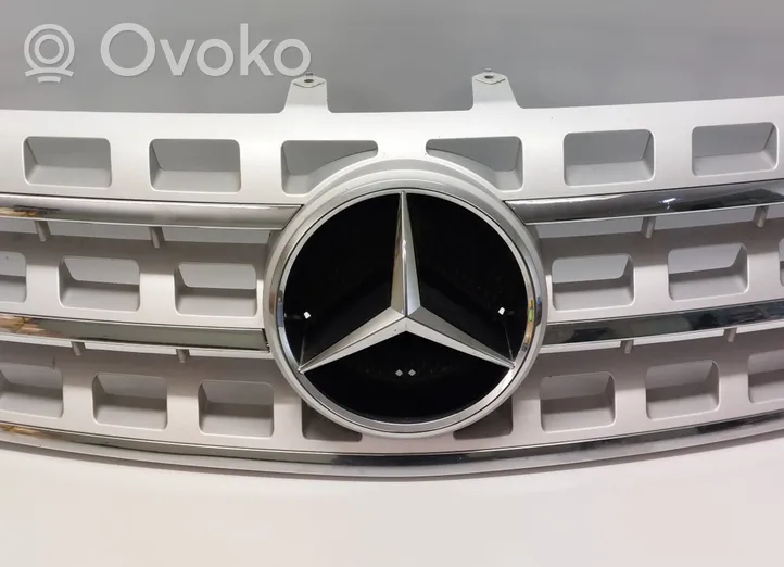 Mercedes-Benz ML W164 Etusäleikkö A1648802085