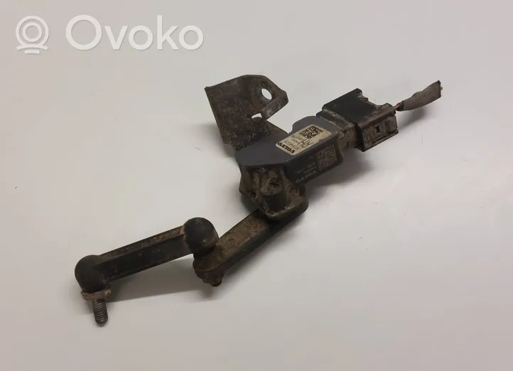 Volvo S90, V90 Air suspension front height level sensor 31360329