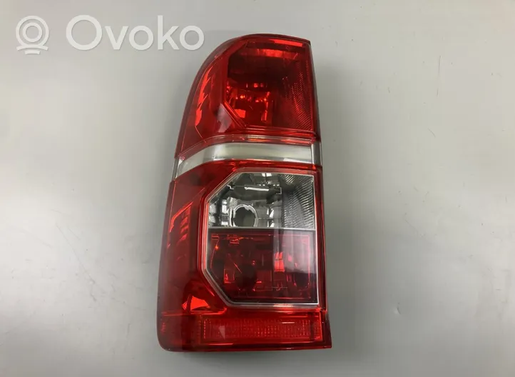 Toyota Hilux (AN10, AN20, AN30) Lampa tylna 815610K180