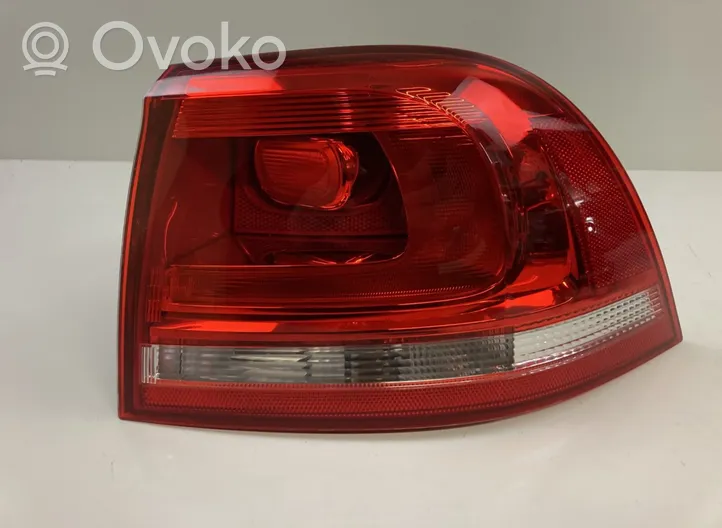 Volkswagen Touareg II Lampa tylna 89090227