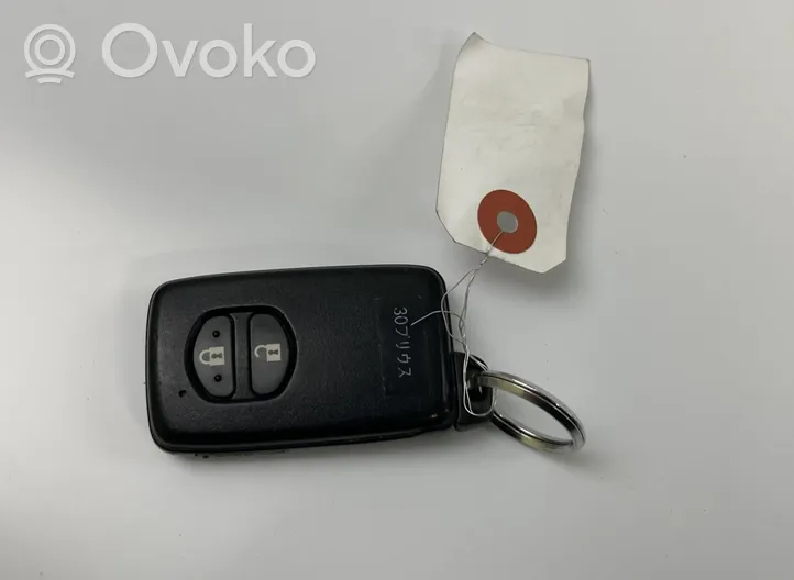 Toyota Prius (XW30) Clé / carte de démarrage 8990447170