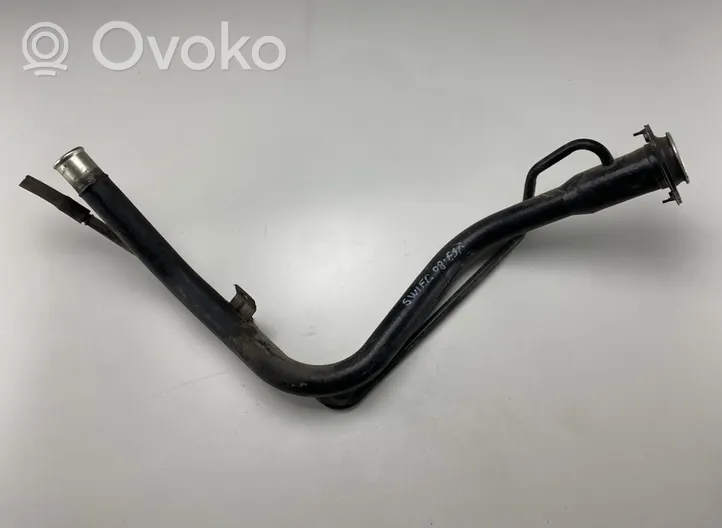 Suzuki Swift Tubo e bocchettone per riempimento serbatoio del carburante 89201-63J22