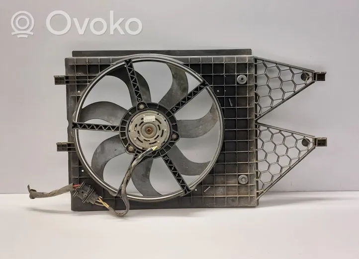 Skoda Roomster (5J) Ventilatore di raffreddamento elettrico del radiatore 6R01212070