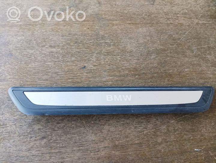 BMW 7 F01 F02 F03 F04 Priekinio slenksčio apdaila (vidinė) 8046135