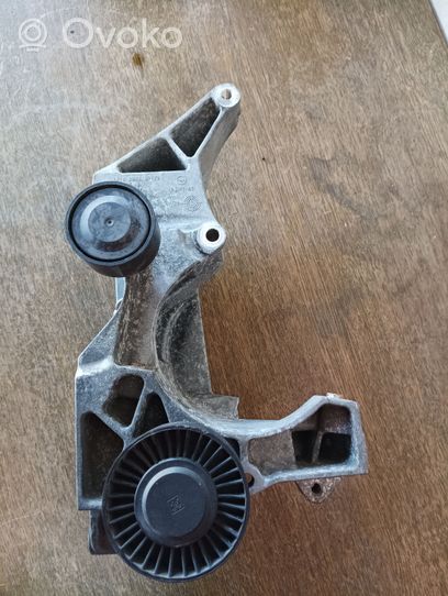 BMW 1 E81 E87 Support de générateur / alternateur 7802639