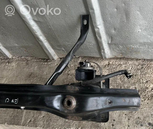 BMW X5 E70 Priekšpusē bampera sija / balka 7165458