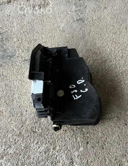 BMW 3 F30 F35 F31 Serrure de porte arrière 7202148