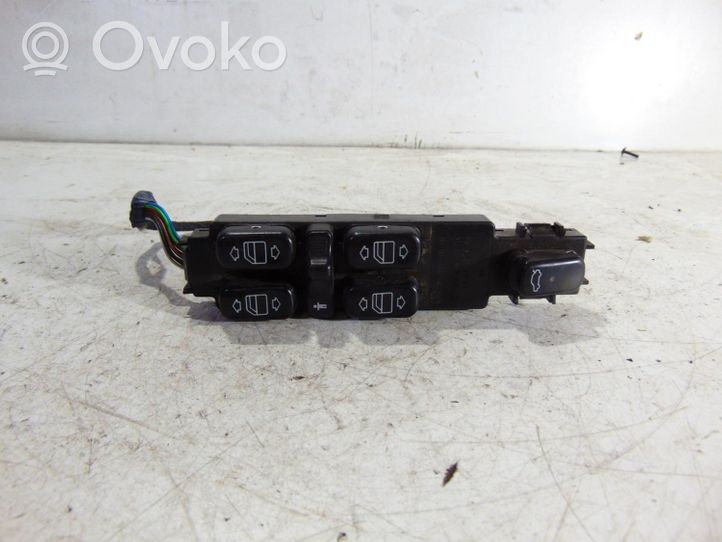 Mercedes-Benz S W220 Quarter vent window switch 2208201010