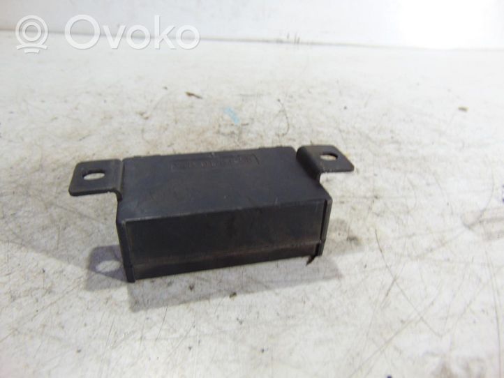 Audi A8 S8 D2 4D Boîtier module alarme 4D0951173D