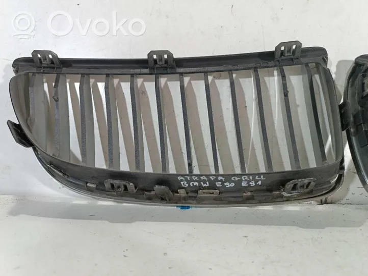 BMW 3 E90 E91 Griglia superiore del radiatore paraurti anteriore 7120007