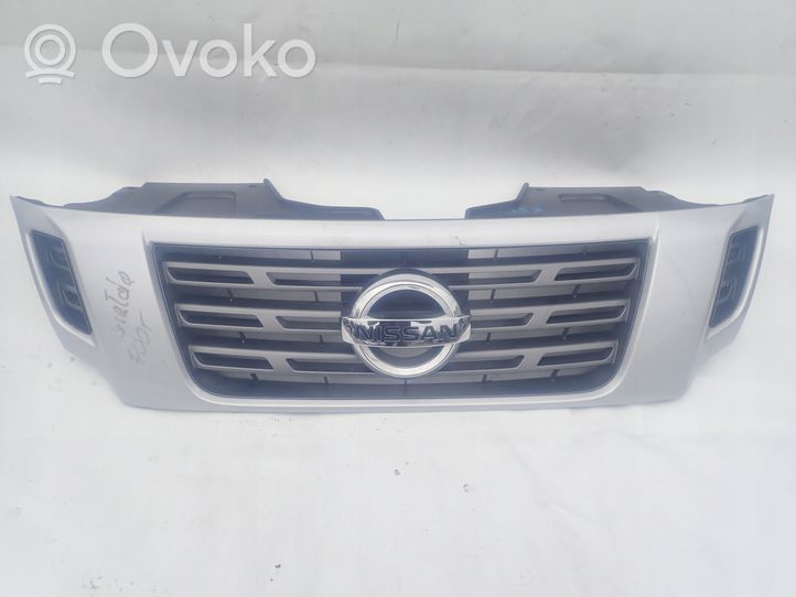 Nissan NP300 Grille calandre supérieure de pare-chocs avant 623104KJ1B