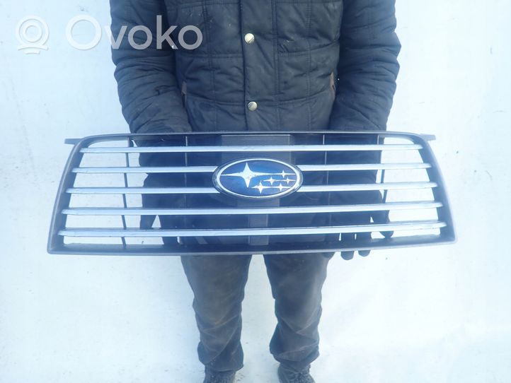 Subaru Forester SG Maskownica / Grill / Atrapa górna chłodnicy 