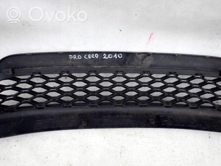 KIA Rio Etupuskurin alempi jäähdytinsäleikkö 865221G600