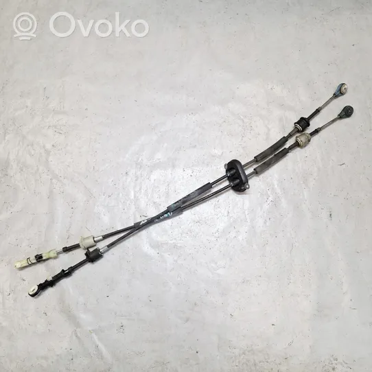 Opel Mokka Gear shift cable linkage 55597758