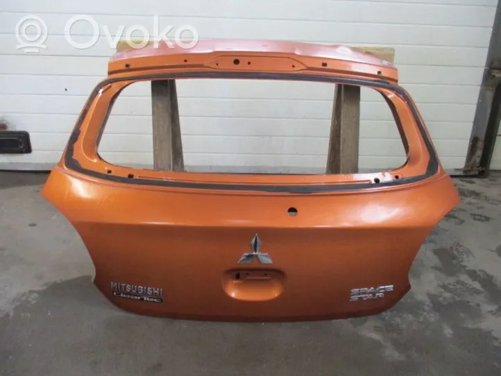 Mitsubishi Space Star Takaluukun/tavaratilan kansi 