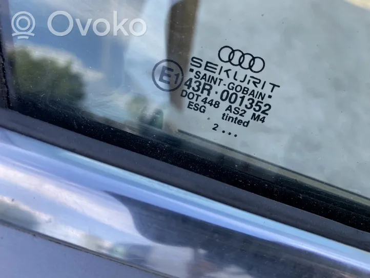 Audi A4 S4 B6 8E 8H Priekinės durys 