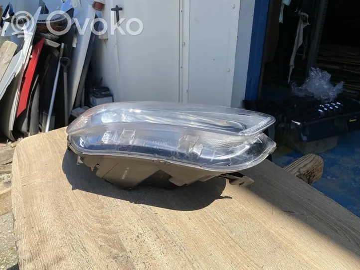 Ford Turneo Courier Headlight/headlamp 