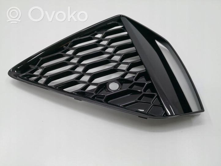 Audi RS6 C8 Grille inférieure de pare-chocs avant 4K8807681D