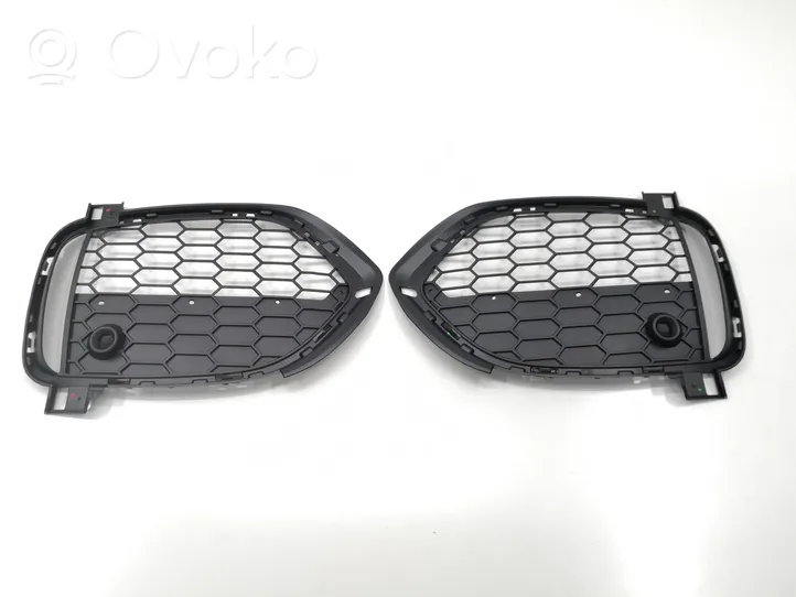 BMW X5 F15 Grille inférieure de pare-chocs avant 8053883