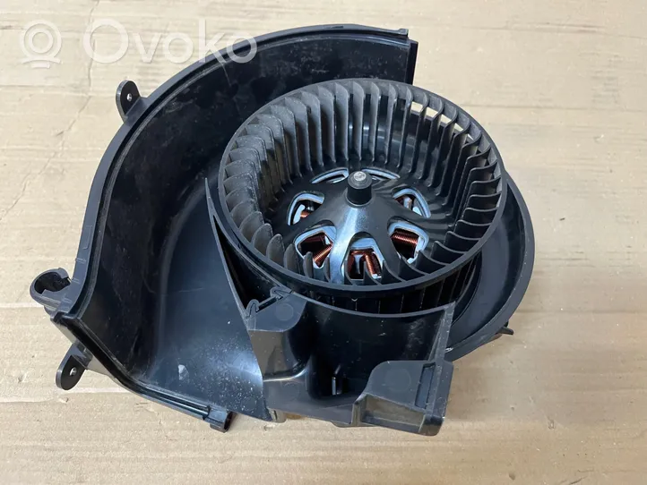 BMW 3 G20 G21 Ventola riscaldamento/ventilatore abitacolo T38256B