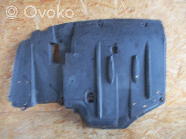 Toyota Auris E180 Osłona tylna podwozia pod bagażnik 5839902051