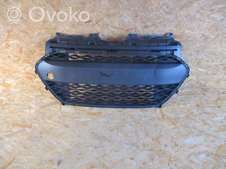 Hyundai i10 Grille calandre supérieure de pare-chocs avant 