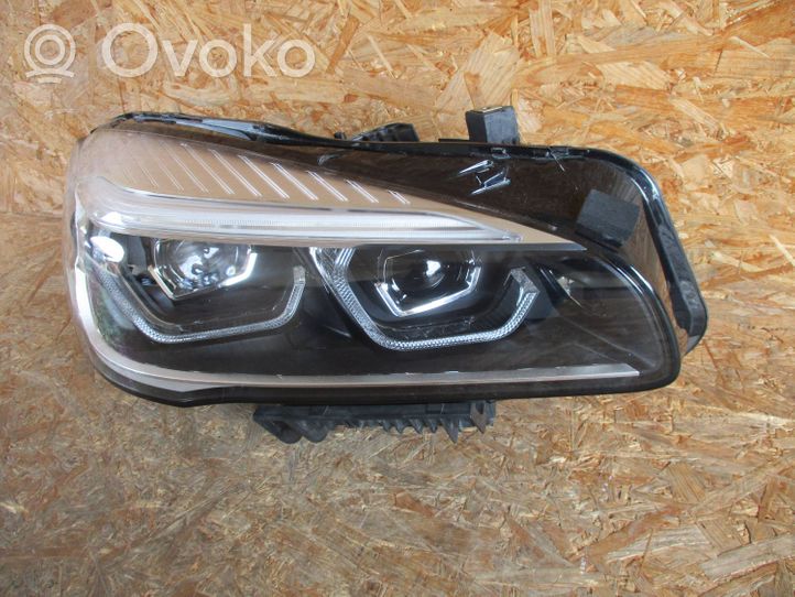 BMW 2 F46 Lampa przednia LE16A6381