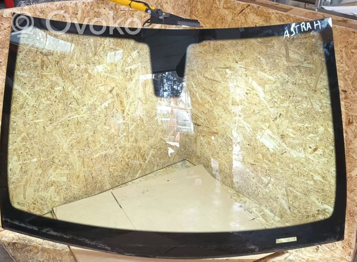 Opel Astra H Front windscreen/windshield window 