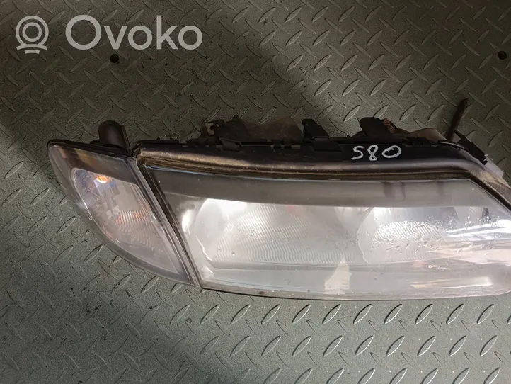 Volvo S80 Lampa przednia 