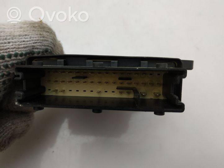 Opel Vectra C Central body control module GM13193371