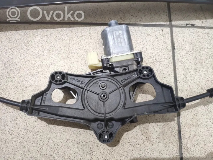 Audi A4 S4 B9 Elektryczny podnośnik szyby drzwi tylnych 8W0839462