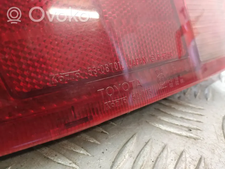 Toyota Yaris Feux arrière / postérieurs 52005
