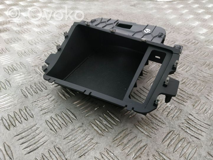 Audi Q3 F3 Other center console (tunnel) element 83B857925B