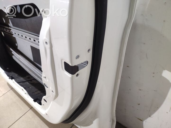 Mercedes-Benz CLA C117 X117 W117 Priekinės durys (dvidurio) A1177220207