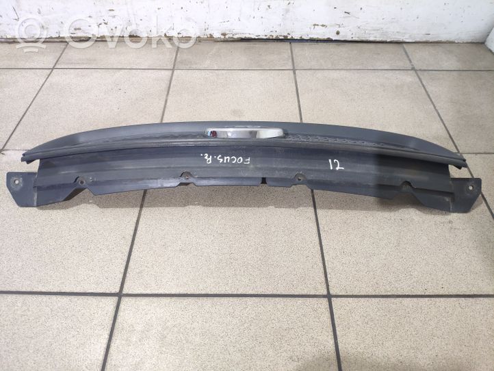 Ford Focus Maskownica / Grill / Atrapa górna chłodnicy 4M518138AE