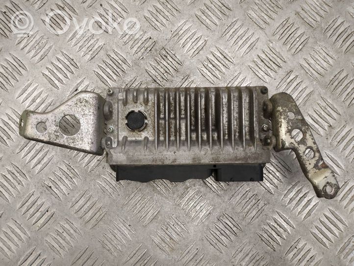 Toyota Verso-S Variklio valdymo blokas 8966152Z10