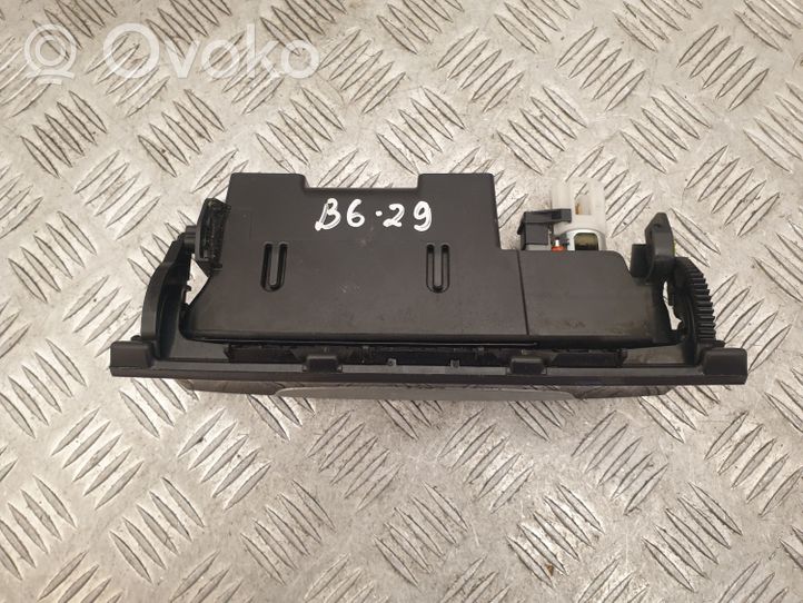 Volkswagen PASSAT CC Peleninė panelėje 3C0863284