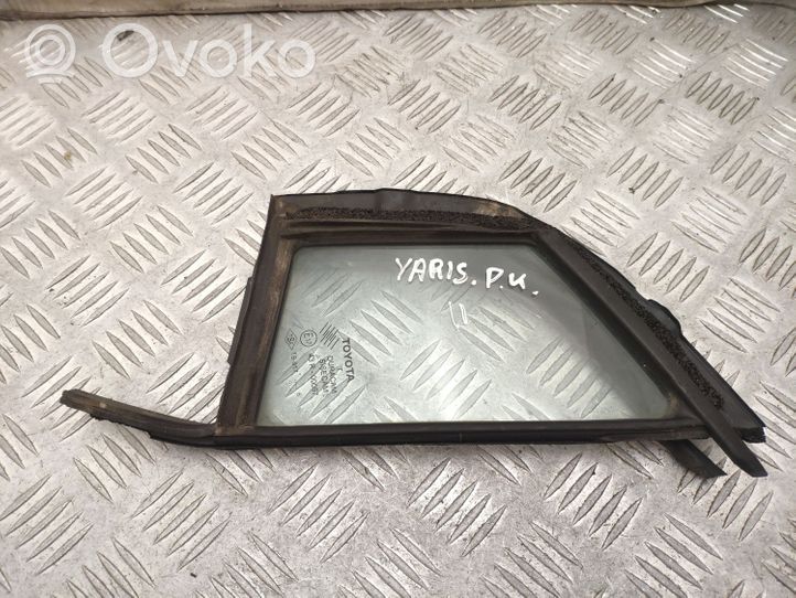 Toyota Yaris Finestrino/vetro deflettore anteriore (coupé) 43R00097