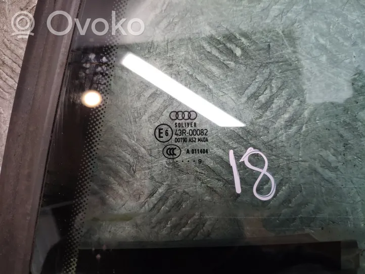 Audi A5 8T 8F Takasivuikkuna/-lasi A011404