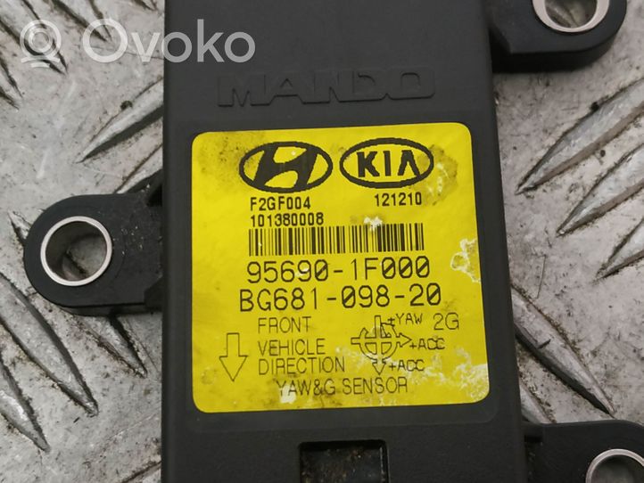 KIA Sportage Kiihdytysanturi 956901F000