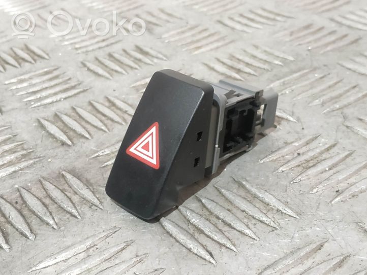 Toyota Avensis T270 Botón interruptor de luz de peligro 15B424