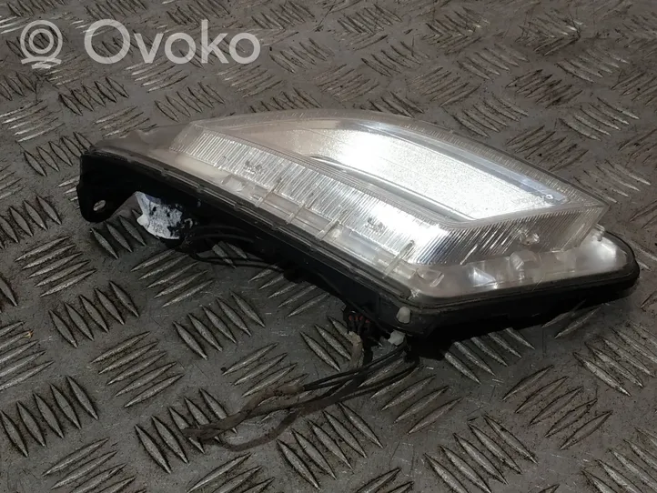 Volvo S60 Miglas lukturis priekšā 89091135