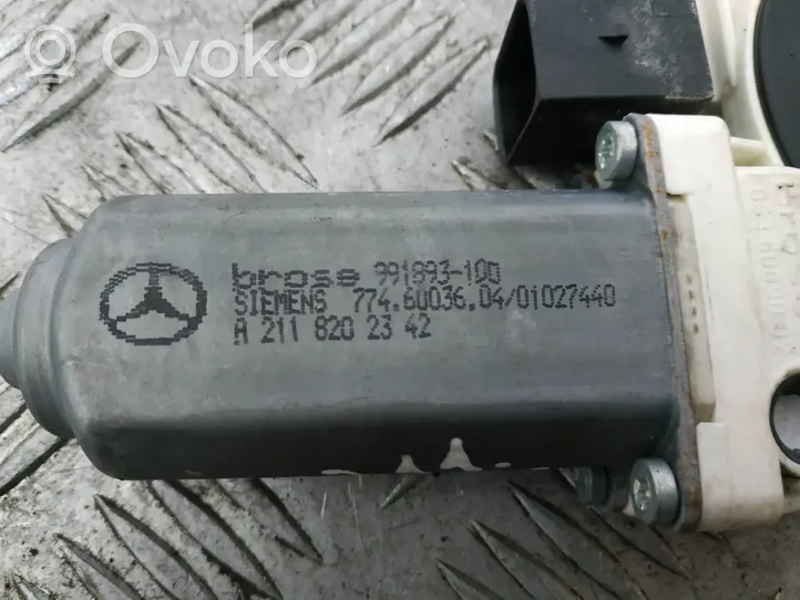 Mercedes-Benz E W211 Silniczek podnoszenia szyby drzwi tylnych A2118202342