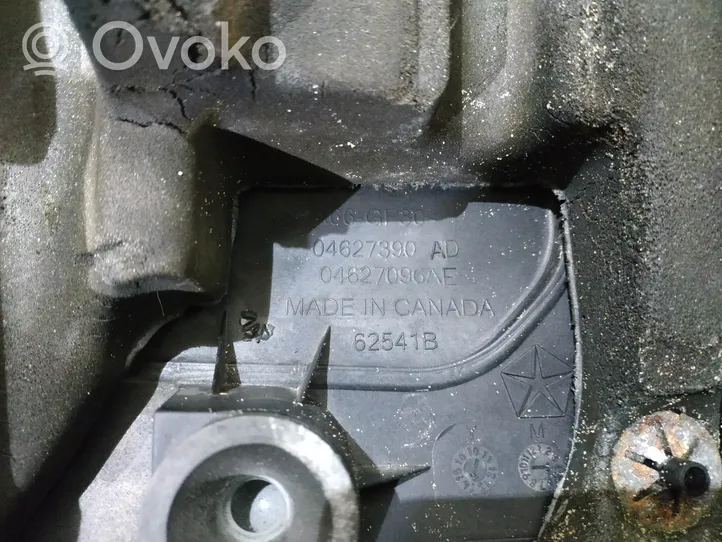 Jeep Cherokee Osłona górna silnika 04627390AD