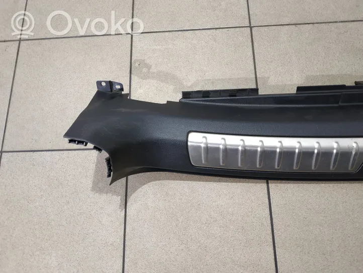 BMW X6 E71 Bagažinės slenksčio apdaila 6981004