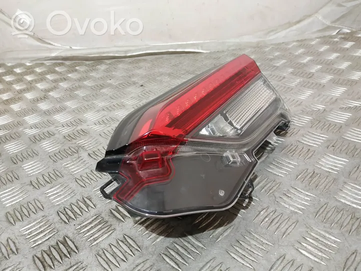 Toyota RAV 4 (XA50) Feux arrière sur hayon 8158042150