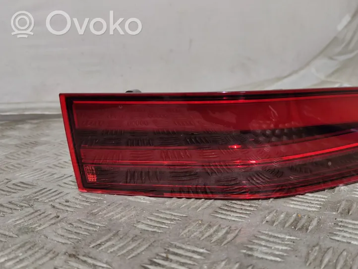 Jaguar E-Pace Rear/tail lights J9C313404CB